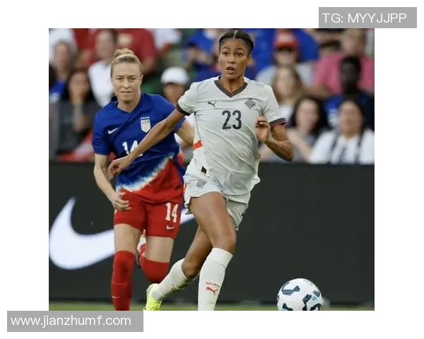 W地利女足与西班牙女足激战正酣谁将赢得这场精彩对决